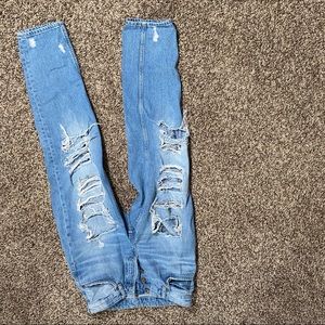 Ripped jeans cropped